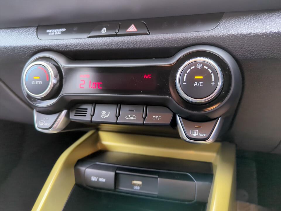 Used Kia Stonic 2023 for sale - 76913734: Photo 24