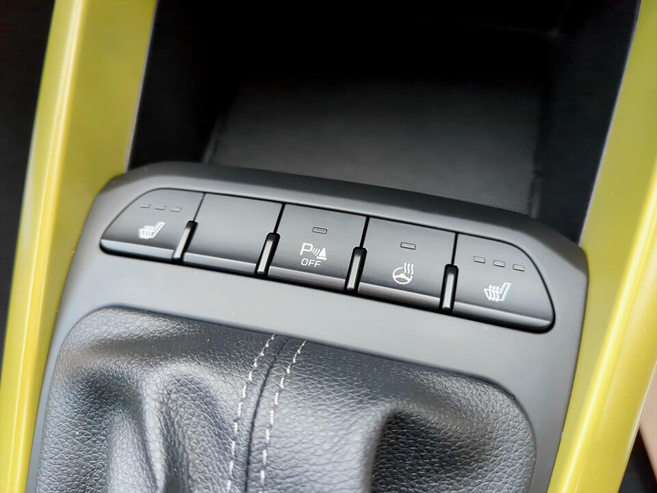 Used Kia Stonic 2023 for sale - 76913734: Photo 25