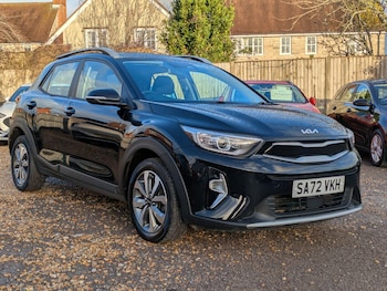 Used Kia Stonic 2022 for sale - 76913630: Photo