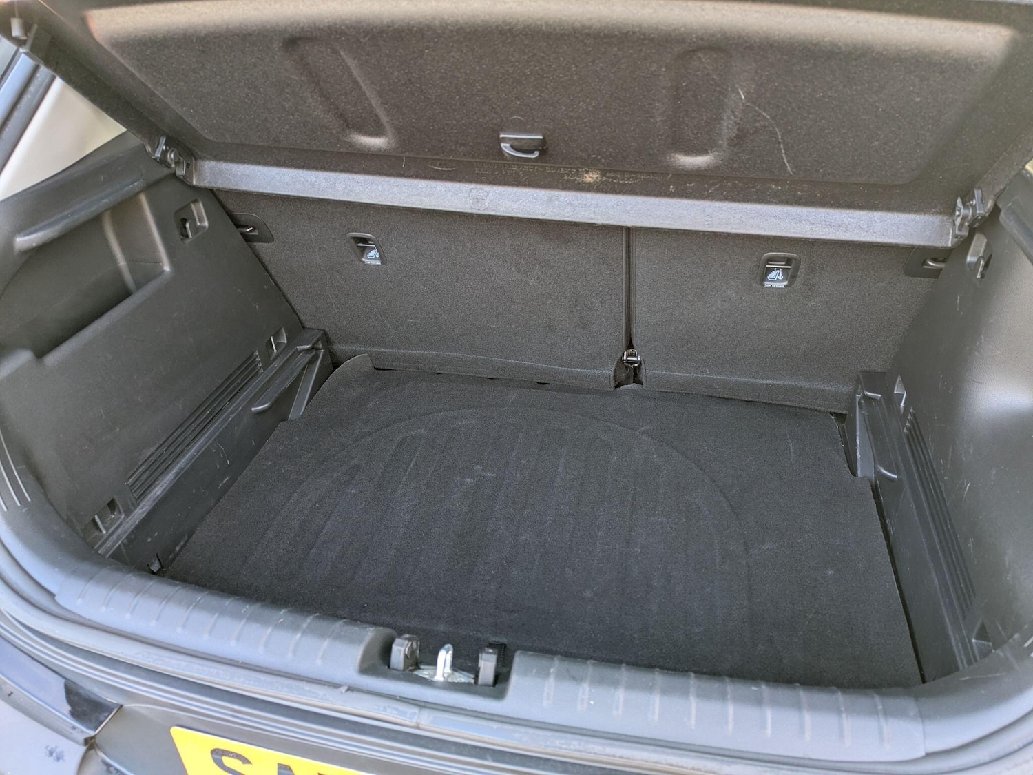 Used Kia Stonic 2022 for sale - 76913630: Photo 6