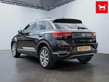 Used Volkswagen T-Roc 2019 for sale - 75339482: Photo