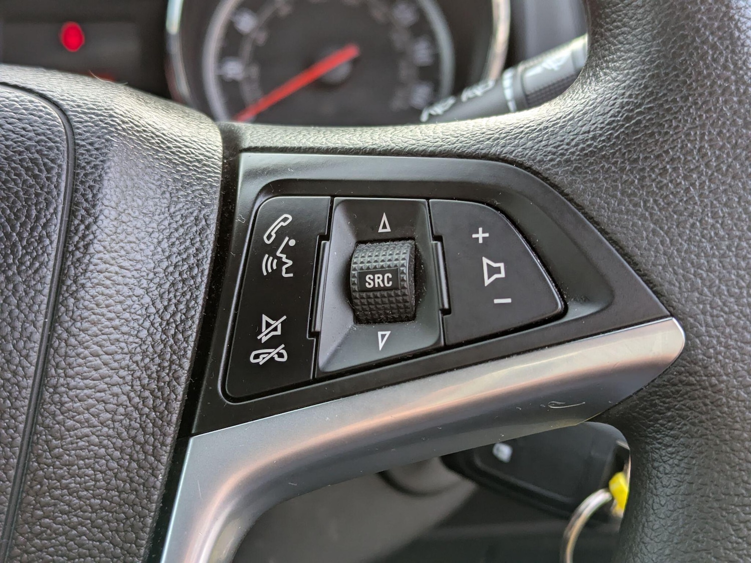 Used Vauxhall Astra 2012 for sale - 77191027: Photo 14