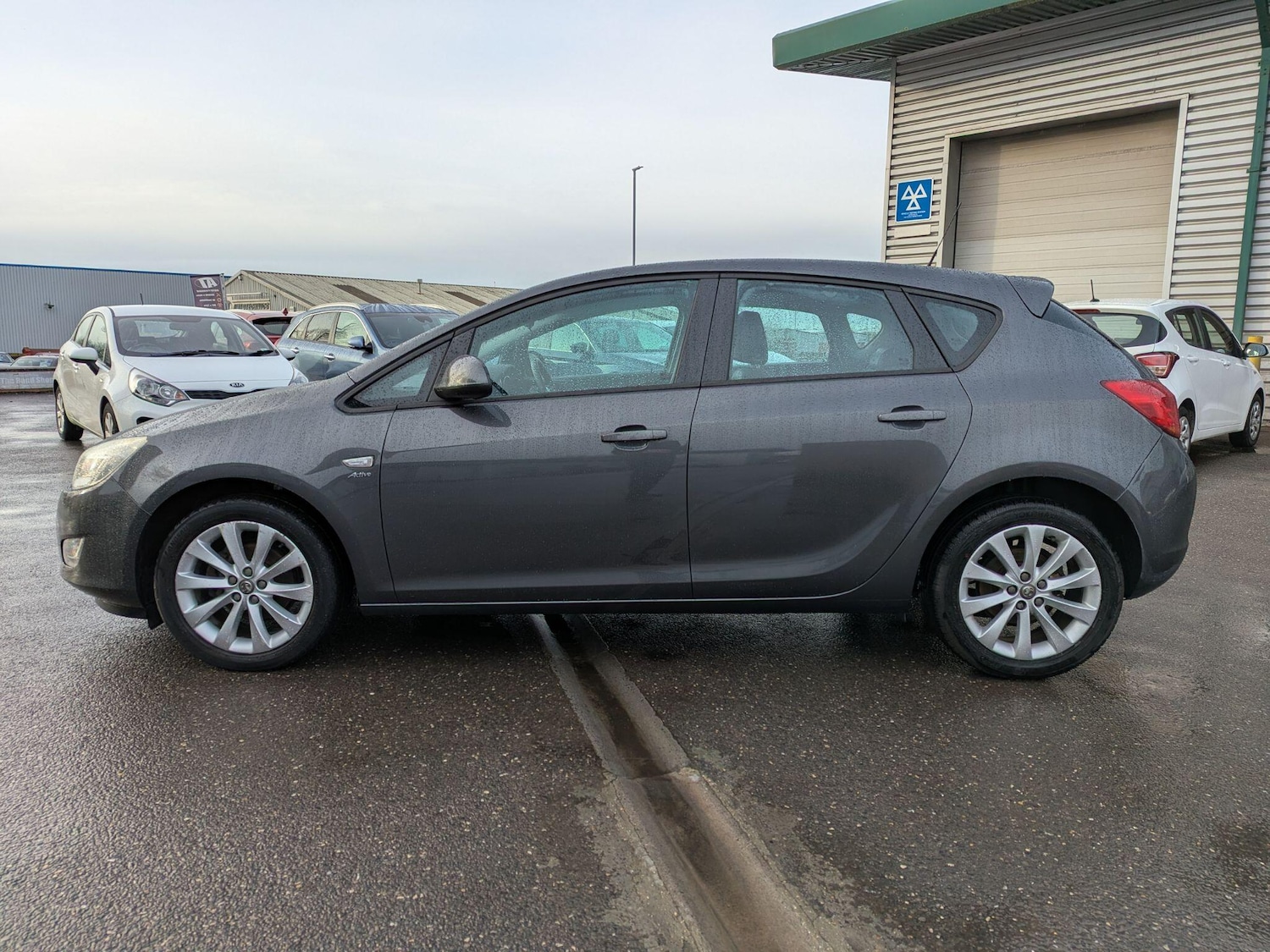 Used Vauxhall Astra 2012 for sale - 77191027: Photo 3