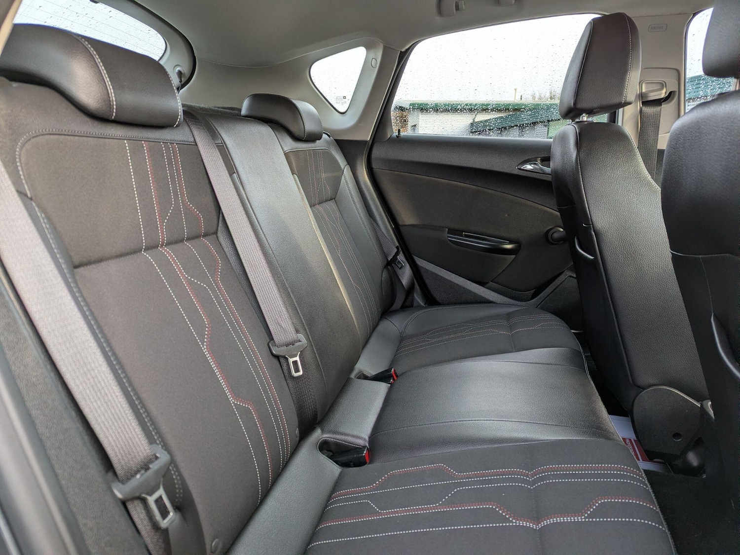 Used Vauxhall Astra 2012 for sale - 77191027: Photo 8