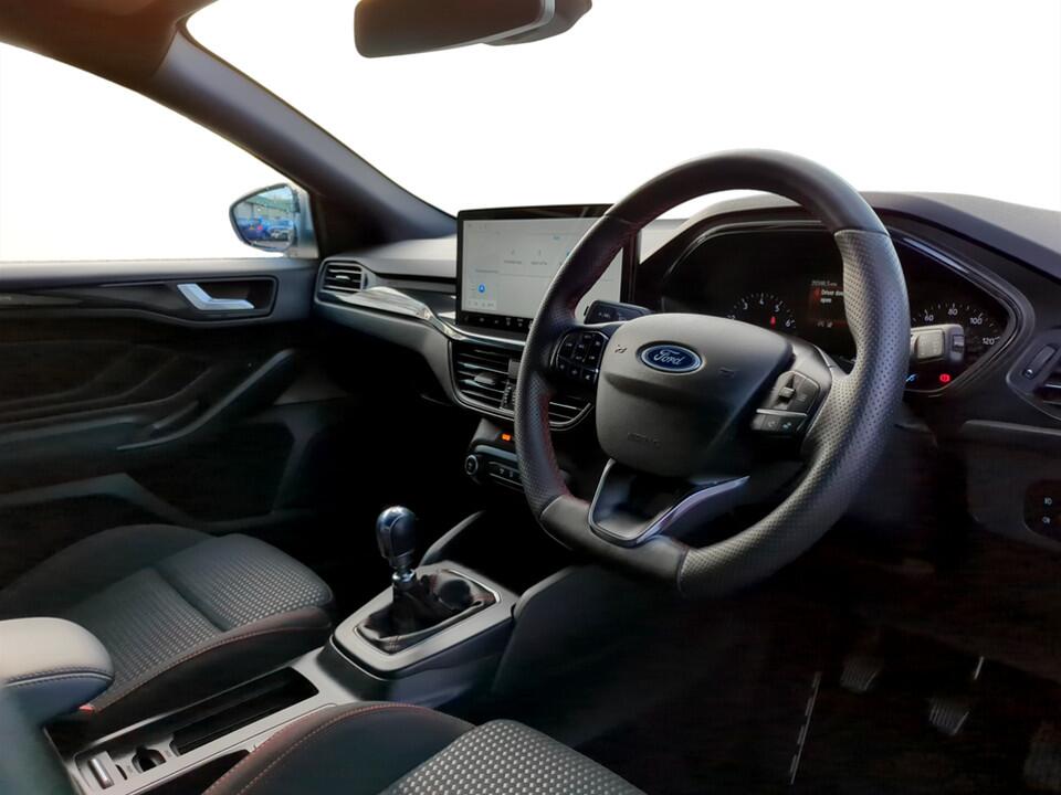 Used Ford Focus 2023 for sale - 76167393: Photo 7