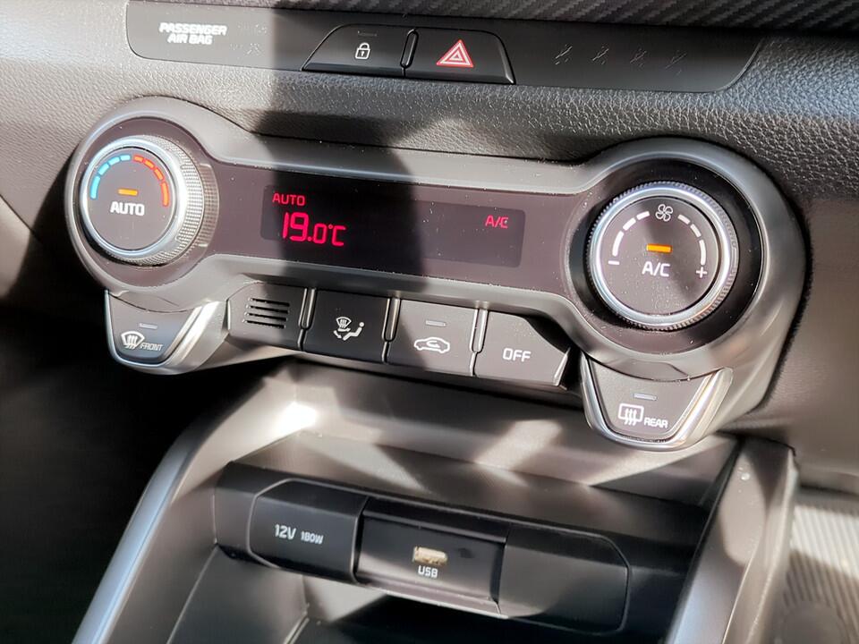 Used Kia Stonic 2023 for sale - 77454732: Photo 22