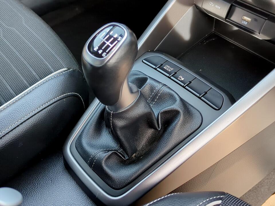 Used Kia Stonic 2023 for sale - 77454732: Photo 23