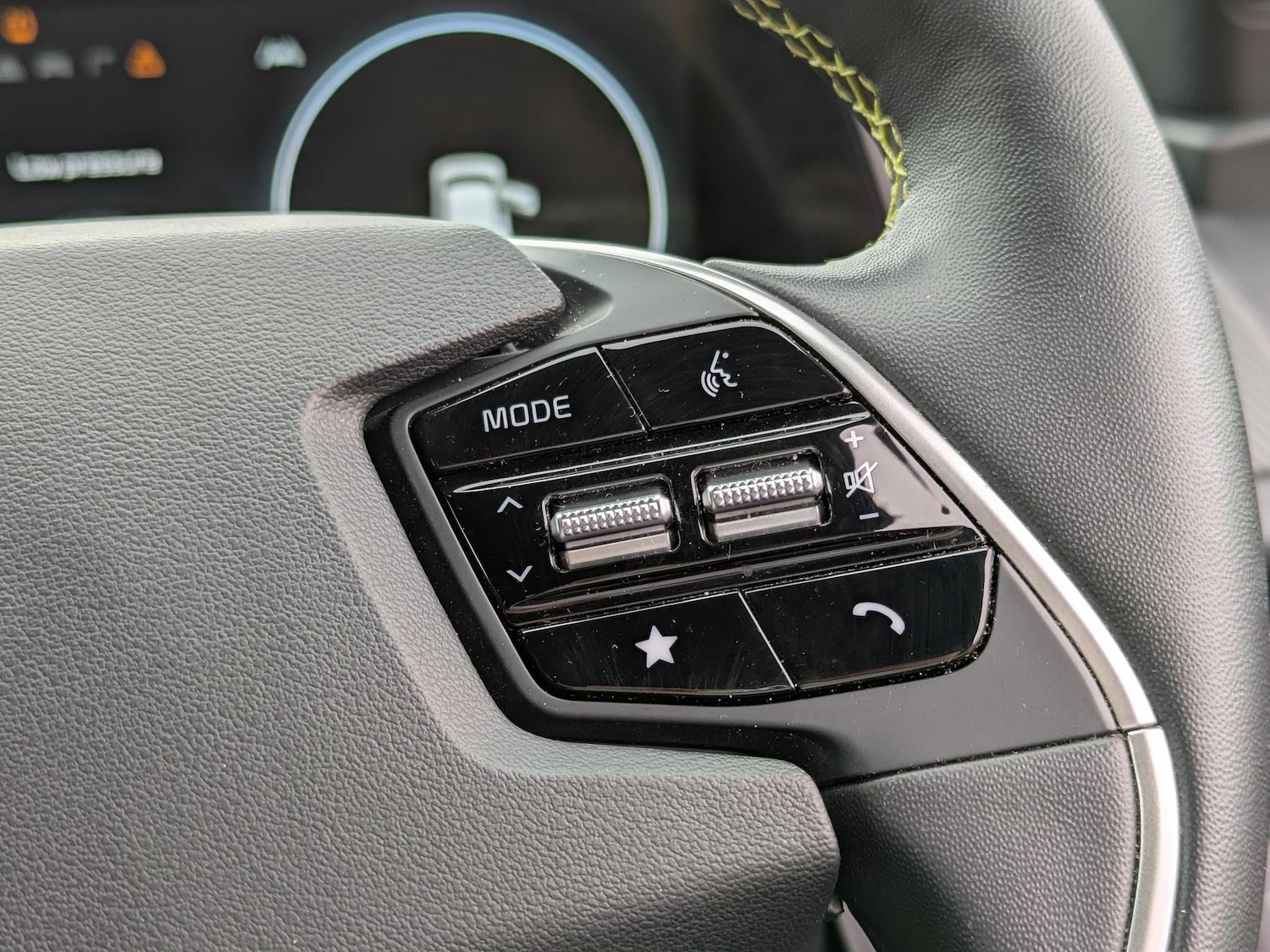 Used Kia EV6 2023 for sale - 76991576: Photo 18