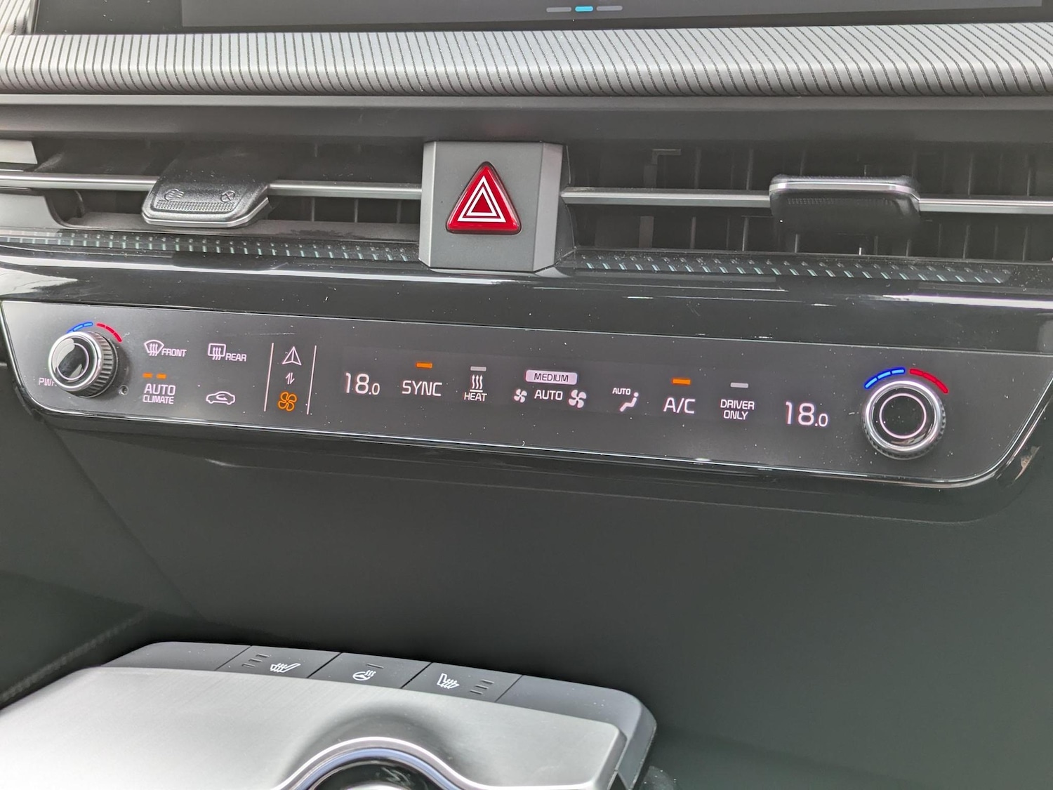 Used Kia EV6 2023 for sale - 76991576: Photo 28