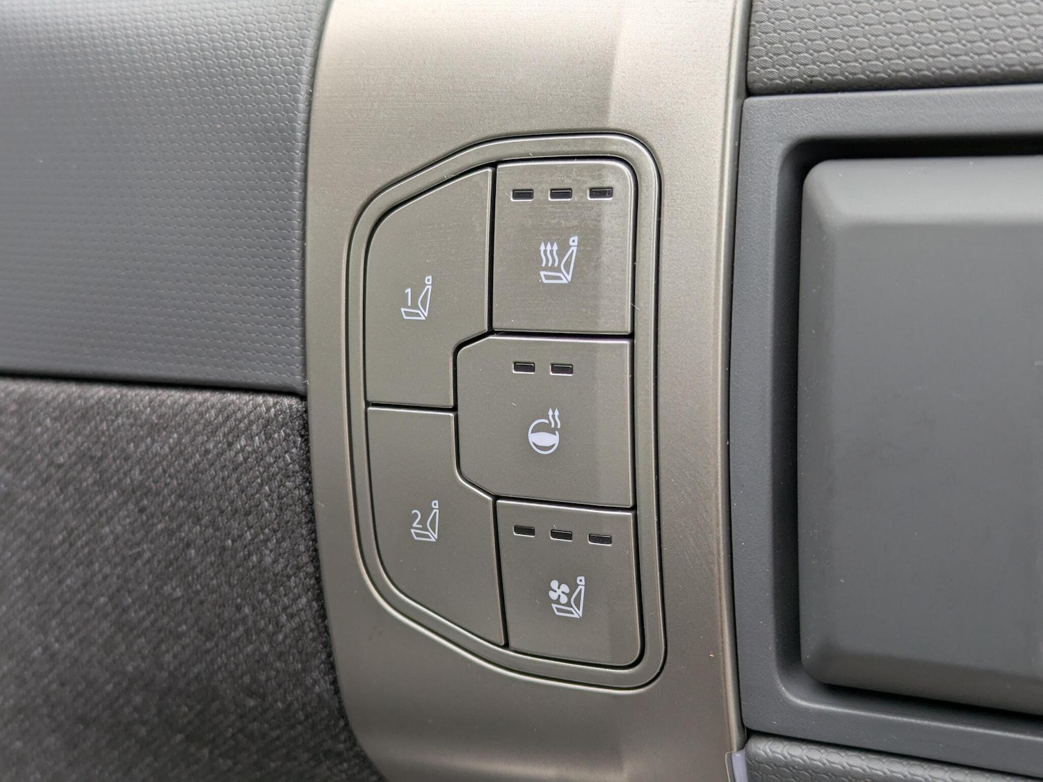 Used Kia EV3 2025 for sale - 76151702: Photo 14