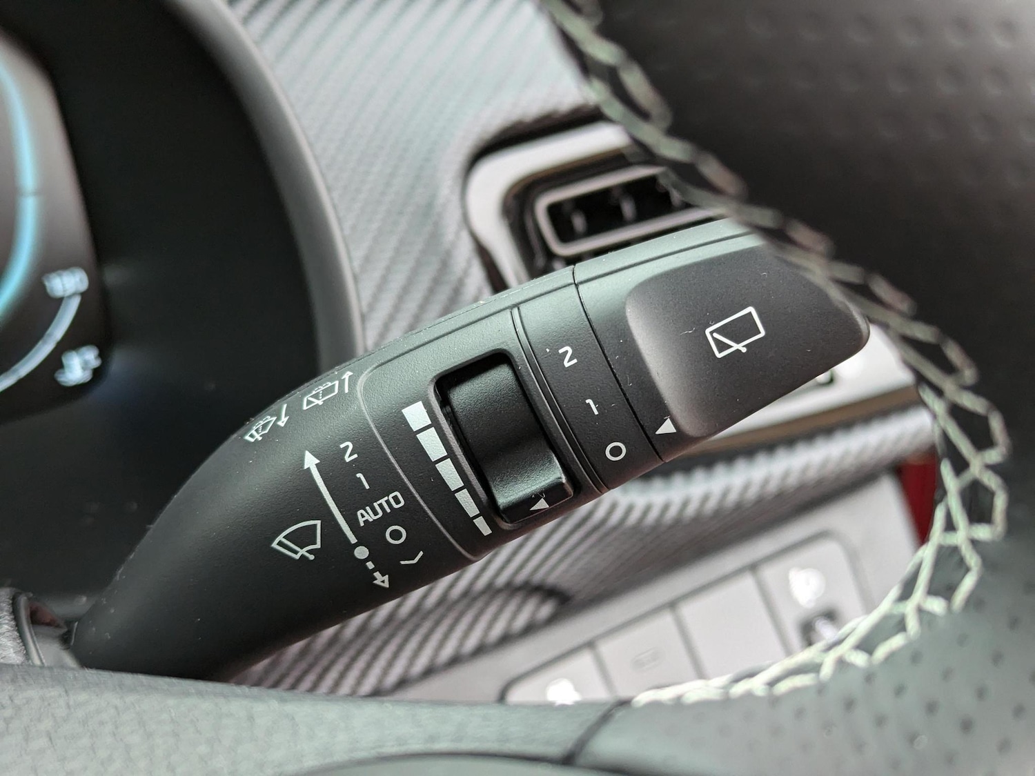 Used Kia Stonic 2025 for sale - 76151257: Photo 16