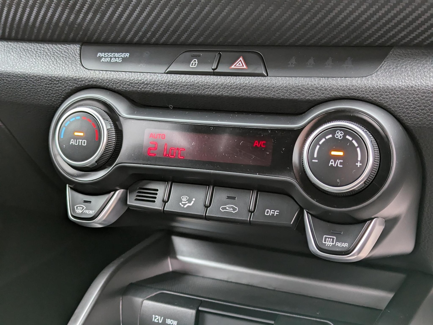 Used Kia Stonic 2025 for sale - 76151257: Photo 22
