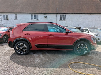 Used Kia Niro 2025 for sale - 76167363: Photo 3