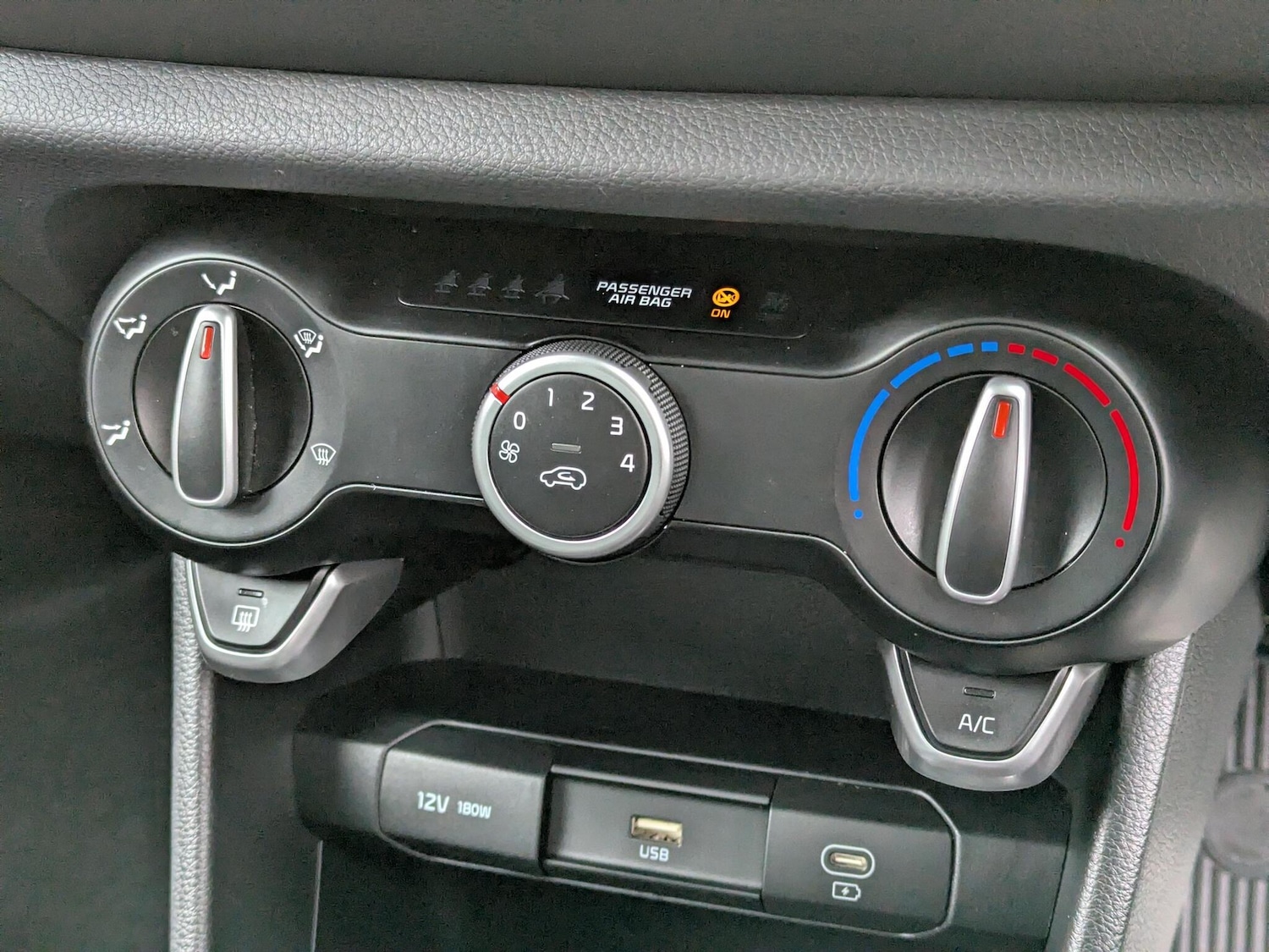 Used Kia Picanto 2024 for sale - 76151786: Photo 20