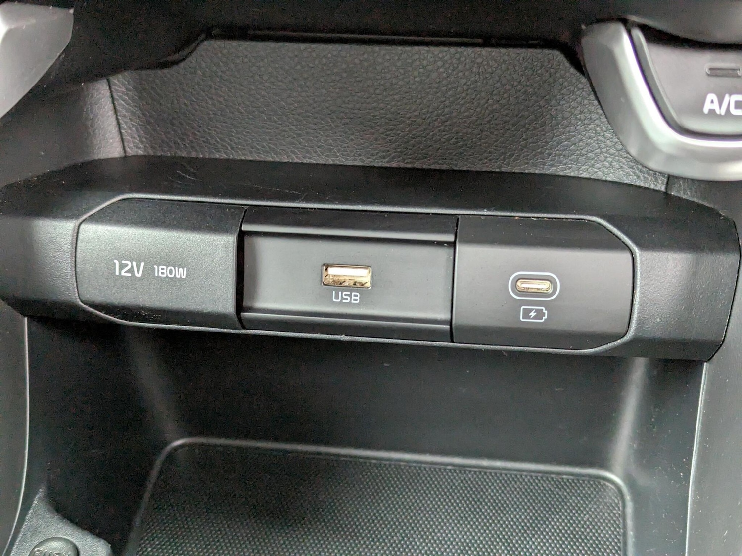Used Kia Picanto 2024 for sale - 76151786: Photo 21
