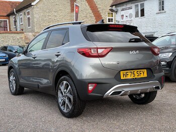 Used Kia Stonic 2025 for sale - 77315300: Photo