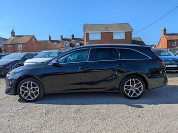 Used Kia Ceed 2022 for sale - 78384402: Photo