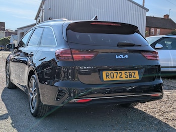 Used Kia Ceed 2022 for sale - 78384402: Photo