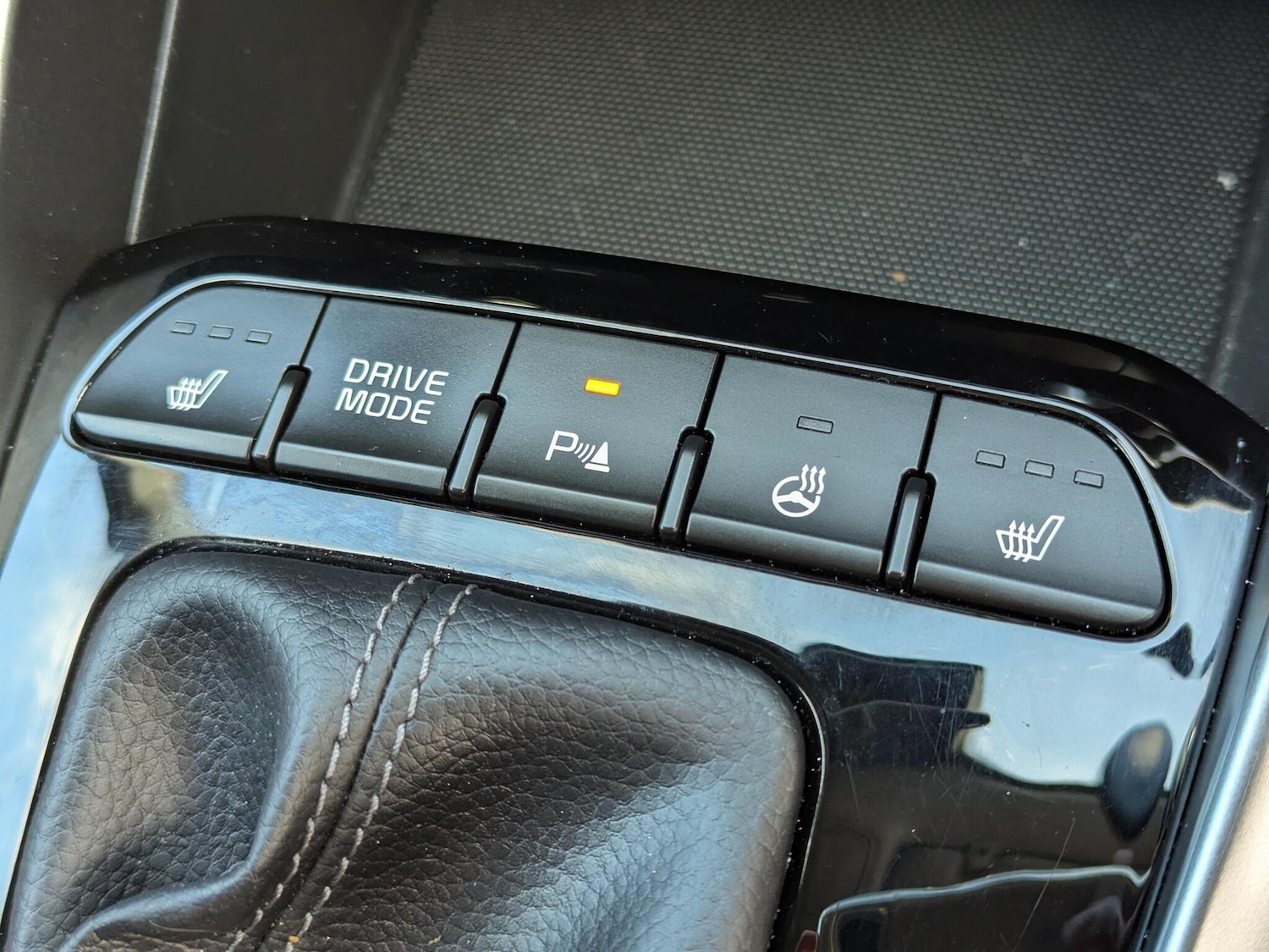 Used Kia Stonic 2024 for sale - 76152079: Photo 22
