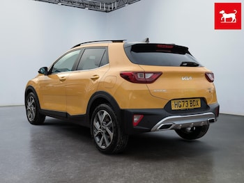 Used Kia Stonic 2024 for sale - 76152079: Photo 4