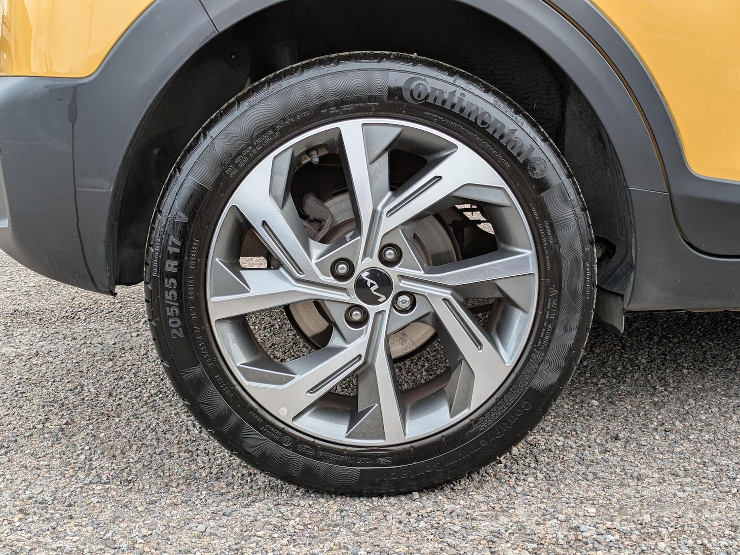 Used Kia Stonic 2024 for sale - 76152079: Photo 6