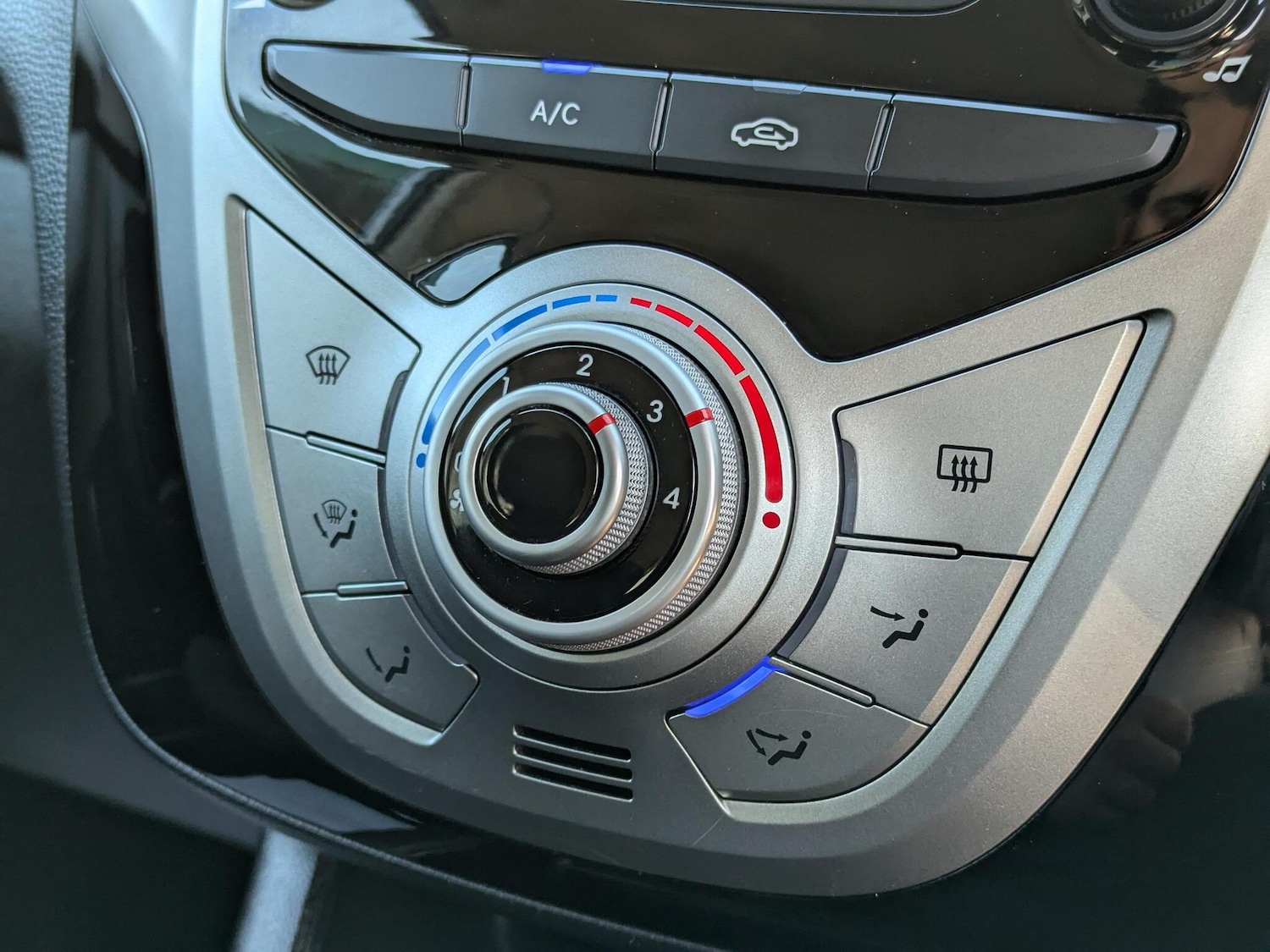 Used Hyundai Ix20 2014 for sale - 76152538: Photo 18