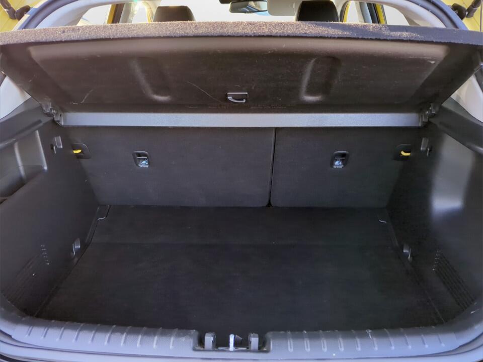 Used Kia Stonic 2023 for sale - 76592125: Photo 13