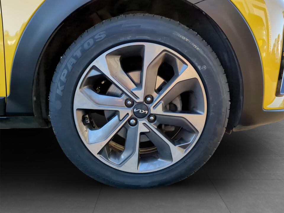 Used Kia Stonic 2023 for sale - 76592125: Photo 14