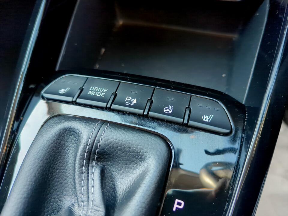 Used Kia Stonic 2023 for sale - 76592125: Photo 21