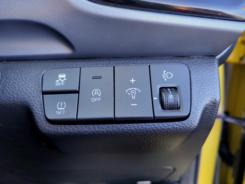 Used Kia Stonic 2023 for sale - 76592125: Photo 23