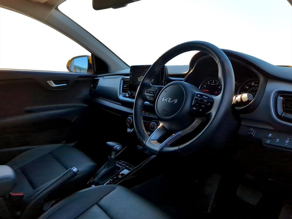 Used Kia Stonic 2023 for sale - 76592125: Photo 7