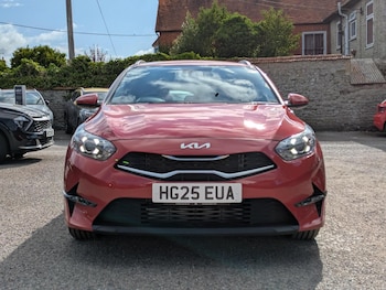 Used Kia Ceed 2025 for sale - 76012526: Photo