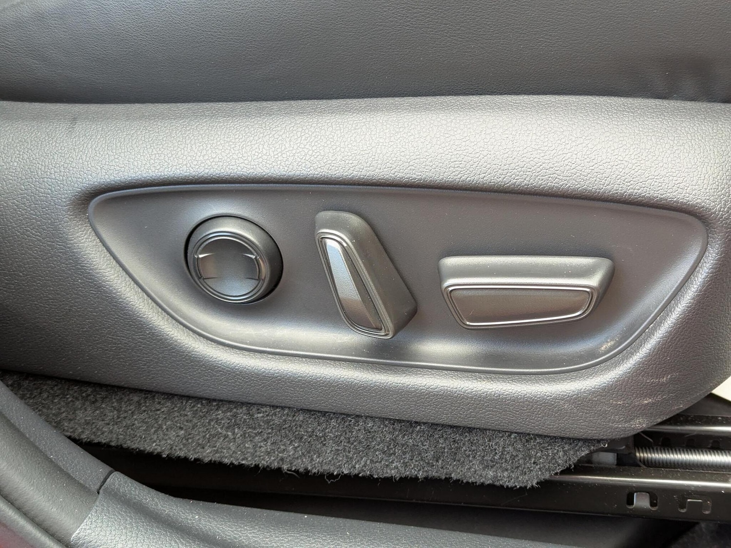 Used Lexus LBX 2024 for sale - 76152669: Photo 12