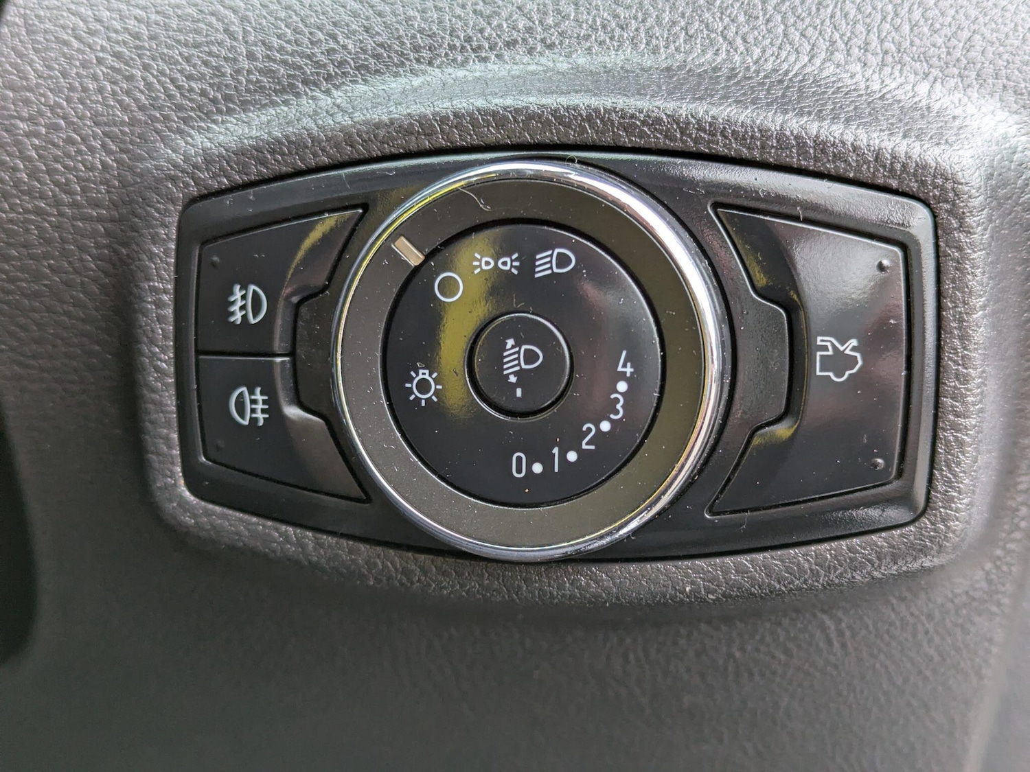 Used Ford Ka+ 2017 for sale - 77705412: Photo 13