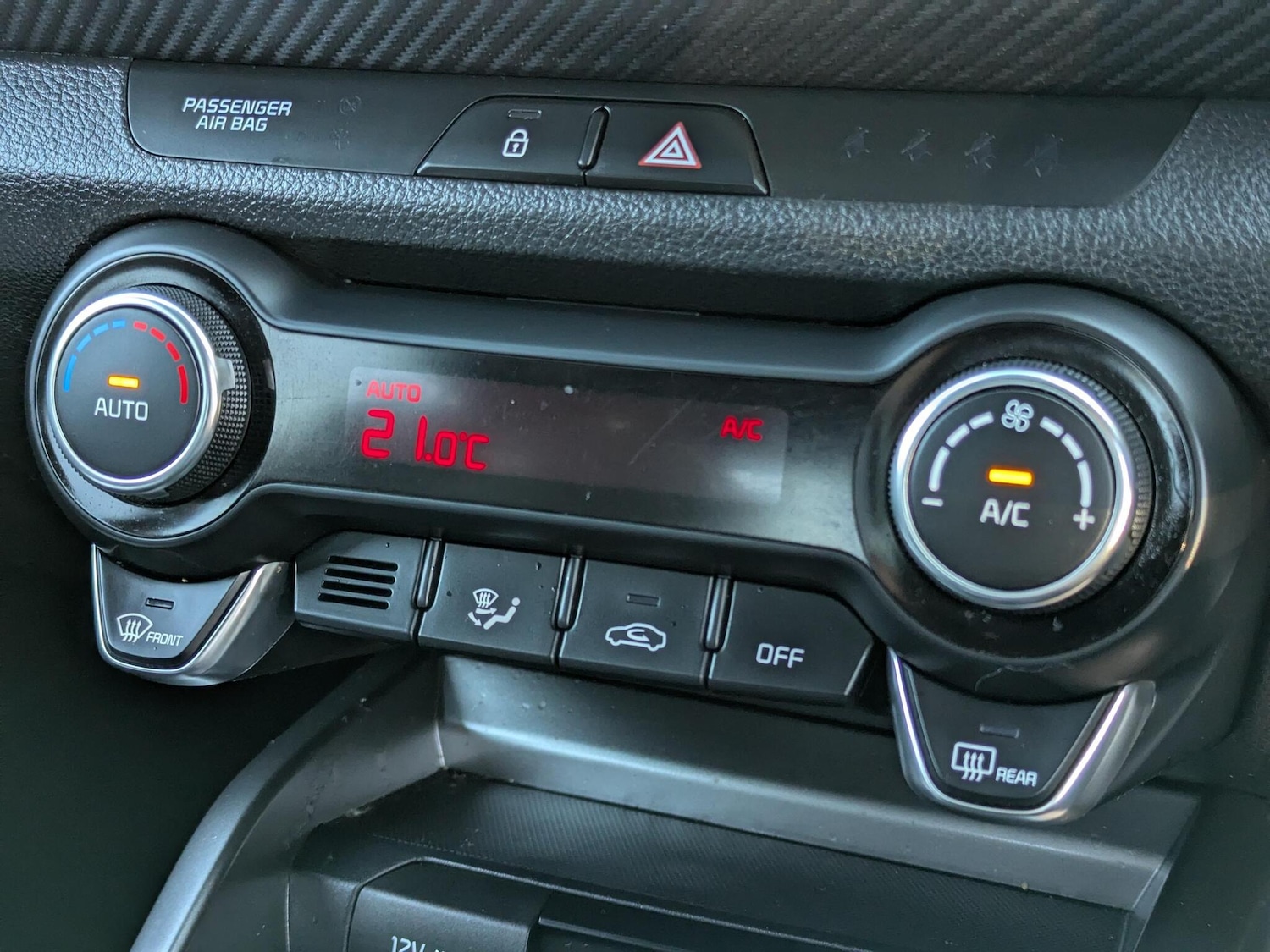 Used Kia Stonic 2022 for sale - 76151562: Photo 19