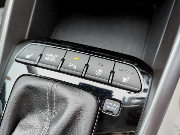 Used Kia Stonic 2021 for sale - 76166353: Photo 14