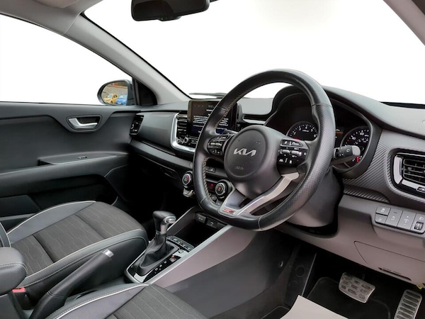 Used Kia Stonic 2021 for sale - 76166353: Photo 7