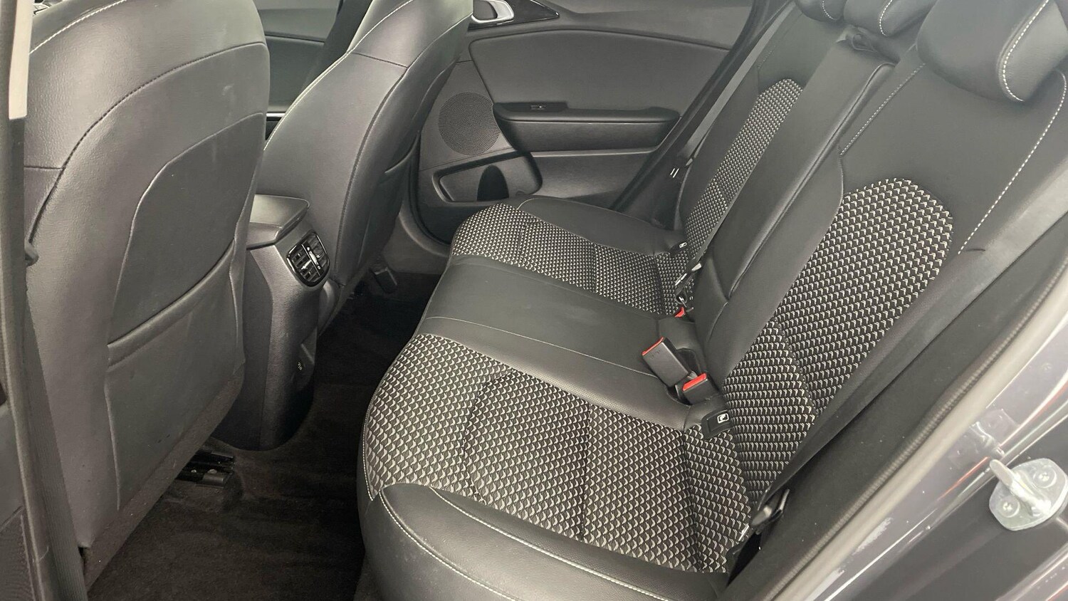 Used Kia Ceed 2025 for sale - 77509913: Photo 12