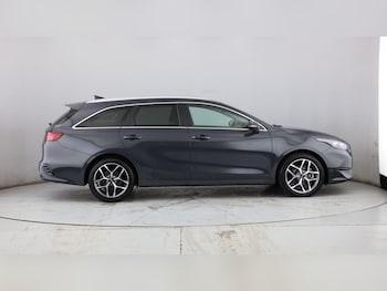 Used Kia Ceed 2025 for sale - 77509913: Photo