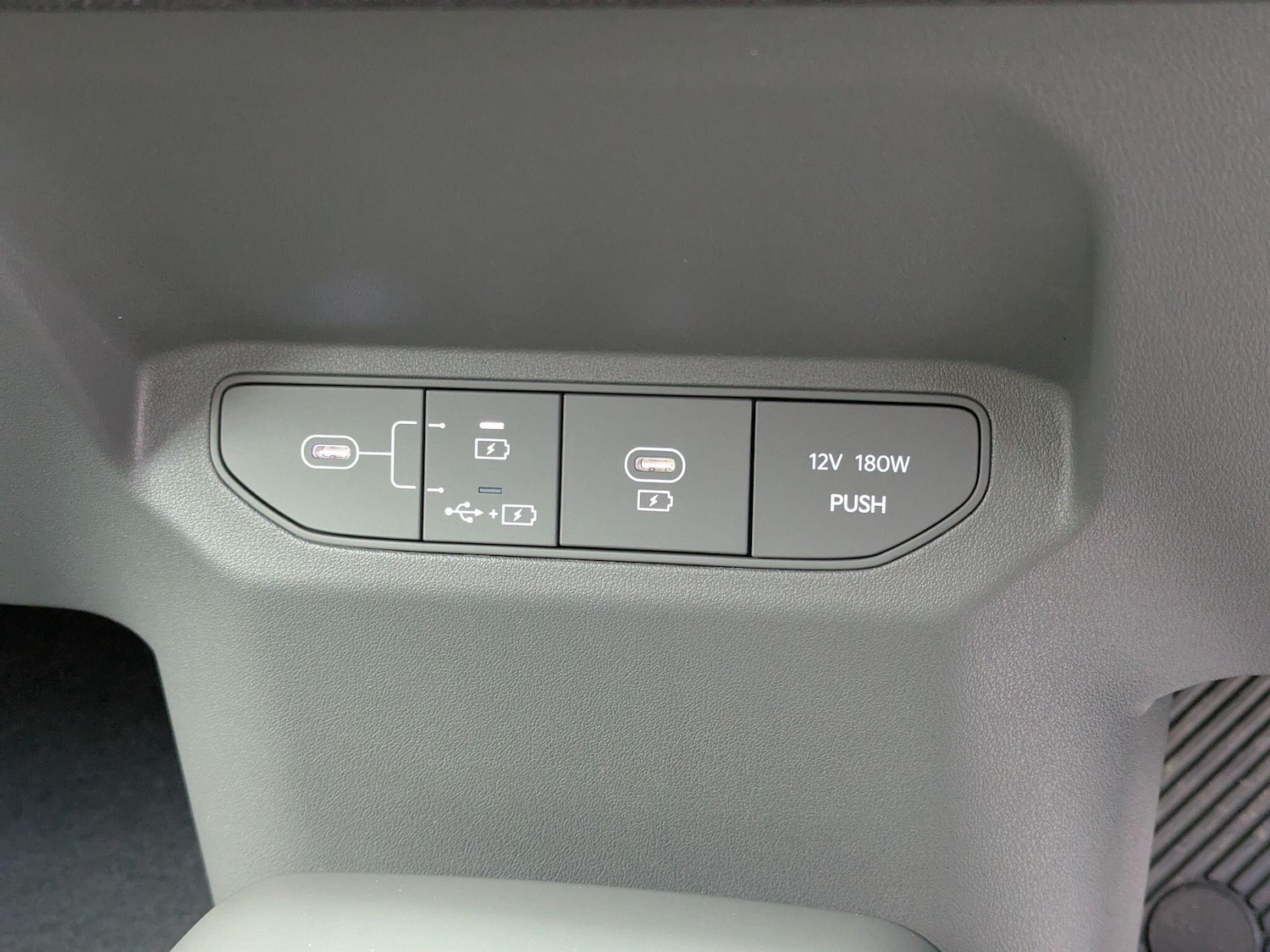 Used Kia EV3 2025 for sale - 76913631: Photo 28