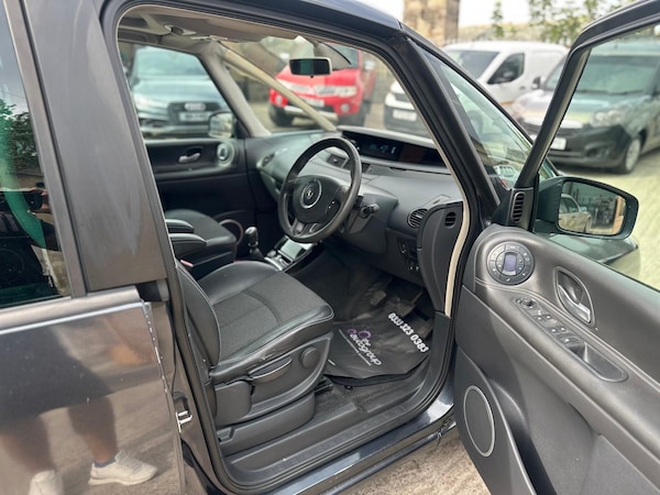 Used Renault Grand Espace 2010 for sale - 75572844: Photo 8