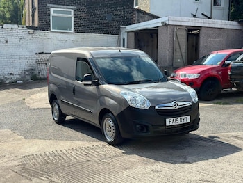 Used Vauxhall Combo 2015 for sale - 77289480: Photo