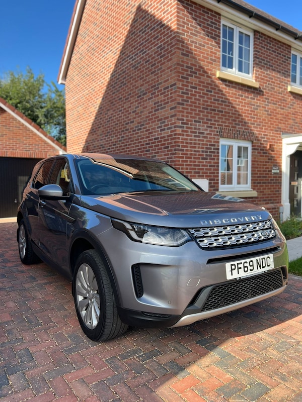 Used Land Rover Discovery Sport 2020 for sale - 76213720: Photo 2