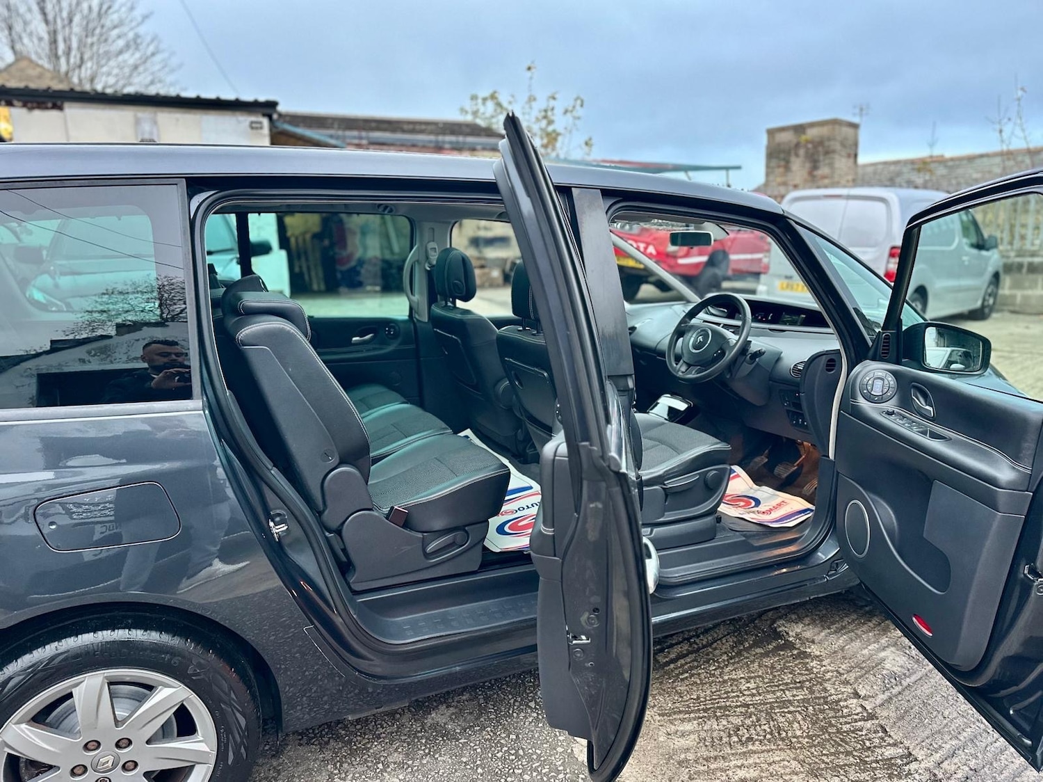 Used Renault Grand Espace 2011 for sale - 76562568: Photo 13