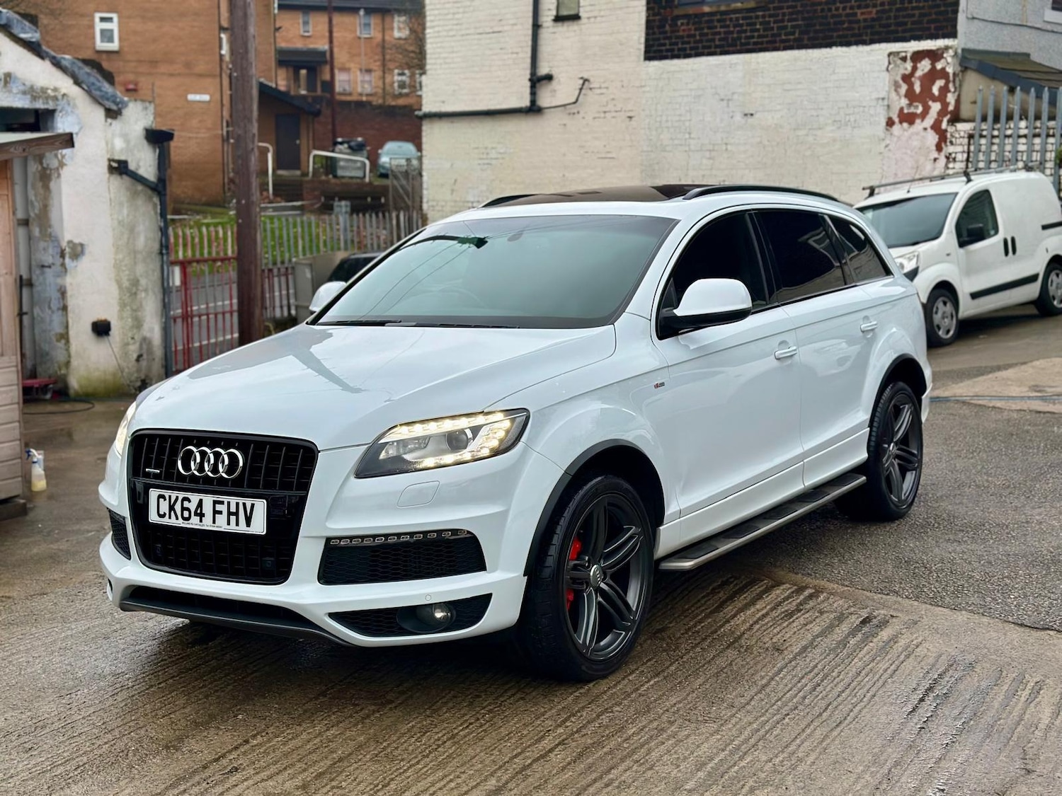 Used Audi Q7 2014 for sale - 77630031: Photo 4