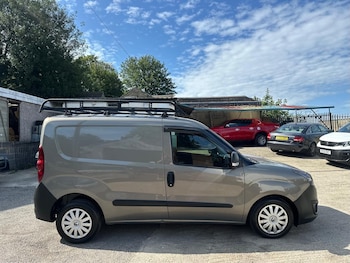 Used Vauxhall Combo 2016 for sale - 75918920: Photo