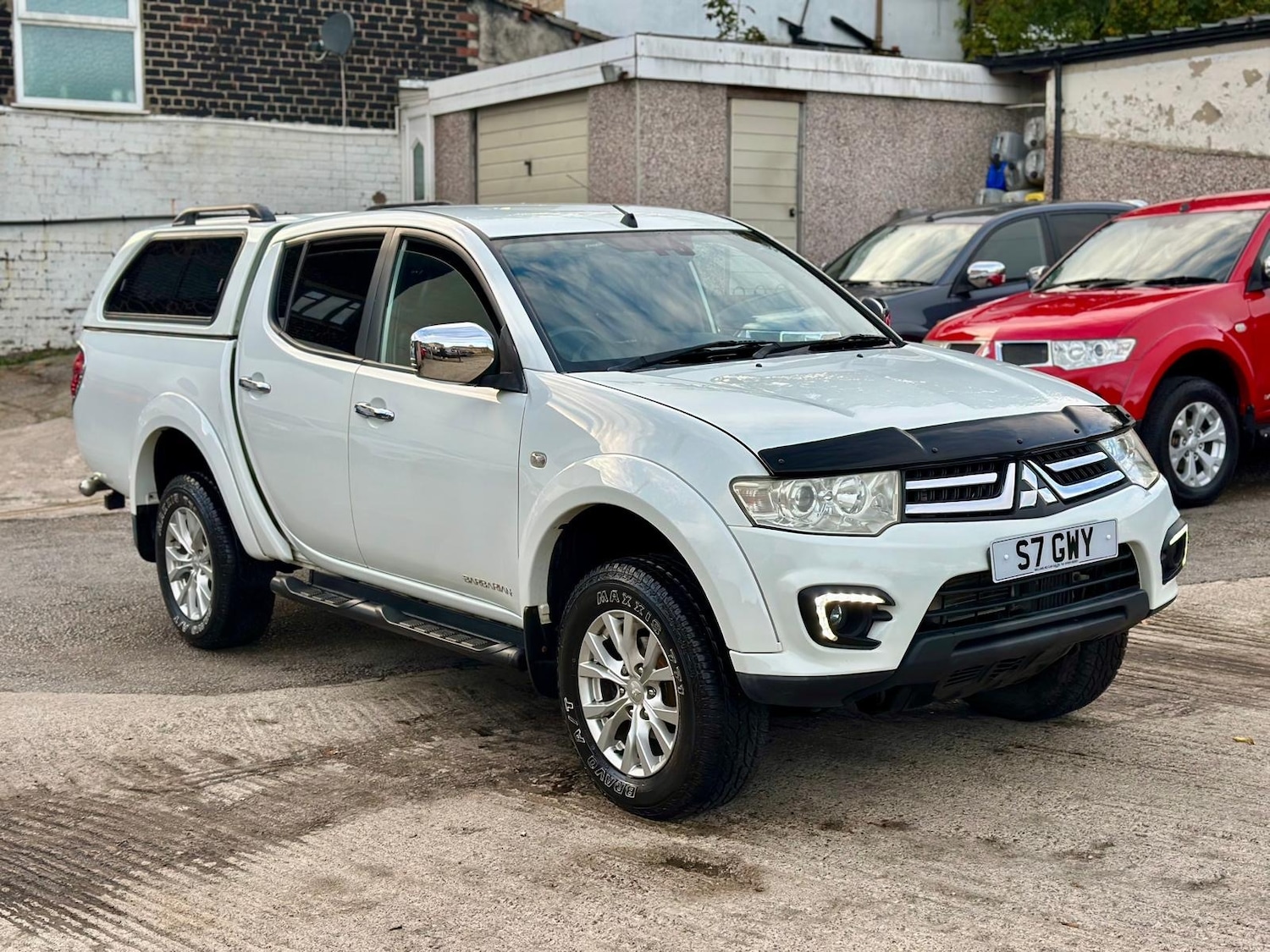Used Mitsubishi L200 2015 for sale - 76384714: Photo 2