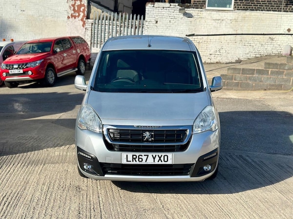 Used Peugeot Partner 2017 for sale - 75872350: Photo 16