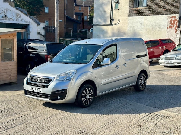 Used Peugeot Partner 2017 for sale - 75872350: Photo 2