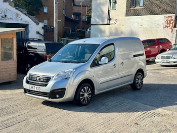 Used Peugeot Partner 2017 for sale - 75872350: Photo 2